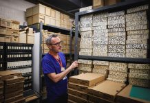 Dokternan ta spera cu archivo di Reino Uni por resolve misterio di cancer colorectal entre hobennan