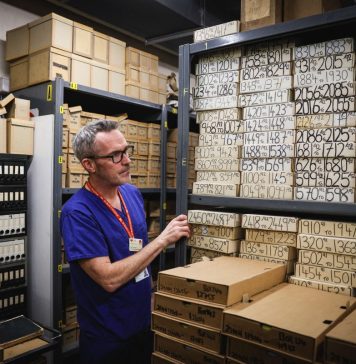 Dokternan ta spera cu archivo di Reino Uni por resolve misterio di cancer colorectal entre hobennan