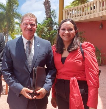 Evelyn Wever-Croes (MEP): “Pleito entre AVP y Futuro ta laga Aruba sin voz na Hulanda”