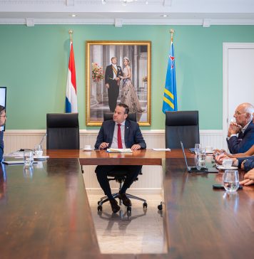 Minister Geoffrey Wever: 2025 y 2026 atrobe lo tin ganashi pa Freezone Aruba NV