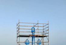 Aparencia nobo di anker famoso na Seroe Colorado ta gara atencion riba red social