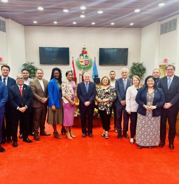 Comision di Finanzas di Parlamento a reuni cu CAft