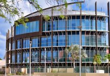 Debe di gobierno di Aruba na banconan a disminui for di 353 te na 4.8 miyon florin