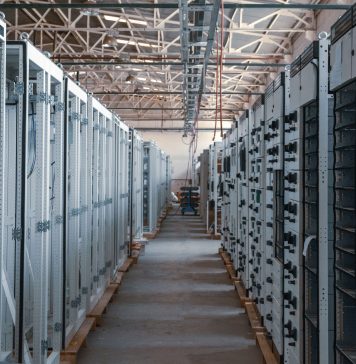 Inteligencia artificial ta aumenta consumo di energia: centro di dato lo usa cuatro biaha mas electricidad pa 2030