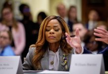 Legislador Democrata Mericano ta enfrenta expulsion pa labamento di placa