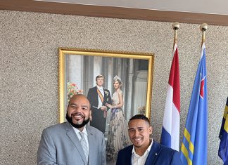 Minister Wendrick Cicilia y Minister Middelhof ta fortalece agenda regional pa turismo y conectividad