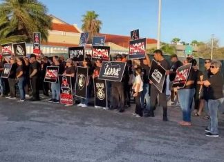 Protesta di sindicato durante bishita di Rey ta hala atencion di Reino