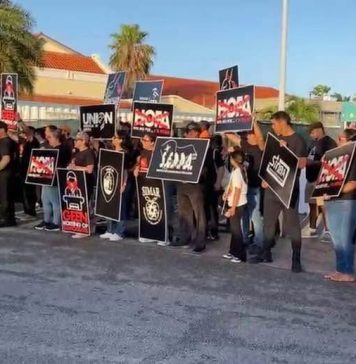 Protesta di sindicato durante bishita di Rey ta hala atencion di Reino