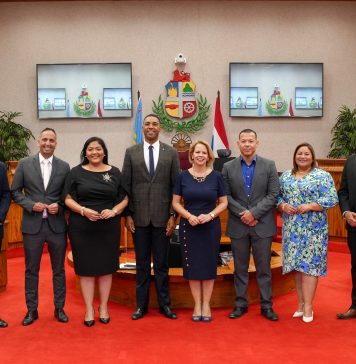 Fraccion di MEP: Veld social na Aruba tin urgencia di sosten financiero