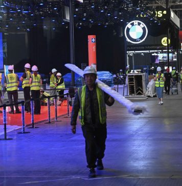 Auto electrico Chines ta busca pa laga marca stranhero atras na show di auto na Beijing