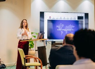 Autoridadnan di supervision di Reino ta reuni na Aruba pa atende cu riesgo di traficacion di hende den sistema financiero