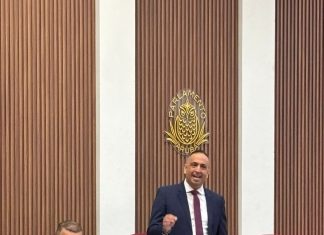 Dangui Oduber (MEP): Maneho di minister Wever: Placa pa Comercio, Sla pa Pueblo!