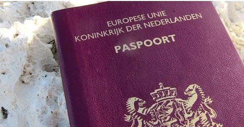 Hulanda ta descarta stempel riba paspoort_ Aruba y Corsou ta mantene nan propio maneho digital pa frontera