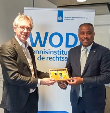 Minister di Husticia Arthur Dowers ta explora cooperacion cientifico cu WODC