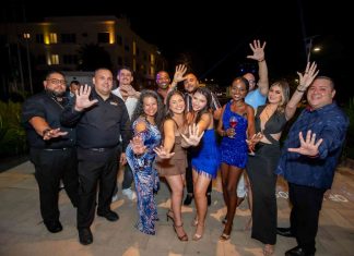 Radisson Blu Aruba ta celebra cinco aña di crecemento, liderazgo local, y un maneho unico pa hospitalidad