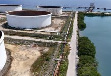 Tanki di almacenahe back riba mesa – pero Aruba por haya un bon deal?