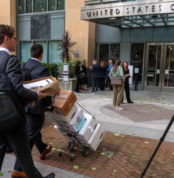 Tur cos ta cla pa bataya den corte entre Elon Musk y OpenAI