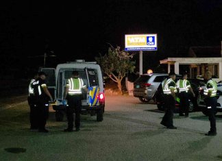 A haya droga den un auto y a detene 2 sospechoso y confisca e auto