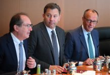 Alemania lo inverti 10 biyon euro den defensa civil