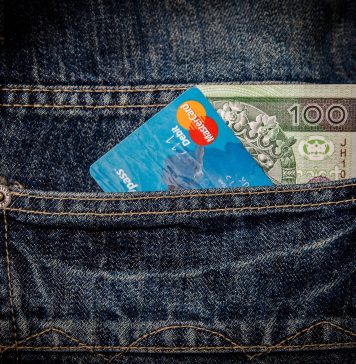 Buraco entre bestaansminimum y salario ta sigui a pesar di surplus financiero di Aruba