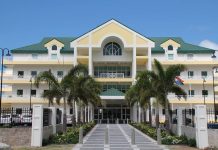 Parlamentario di Sint Maarten ta pidi evaluacion nacional tocante posible establecimento di pension minimo