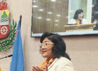 Parlamentario Xiomara Maduro (MEP) ta cuestiona e scuridad cu Mike Eman tin e democracia di Aruba aden