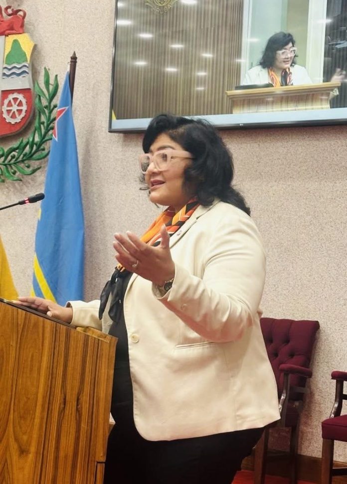 Parlamentario Xiomara Maduro (MEP) ta cuestiona e scuridad cu Mike Eman tin e democracia di Aruba aden