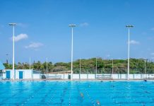 Segun comunicado di gobierno: A duna actualisacion tocante plan di accion di mantencion riba sistema di iluminacion na Piscina Olimpico Roly Bisslik