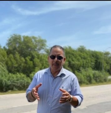 Parlamentario Ing. Carlos A. Bermudez (AVP) cu pregunta oficial tocante: Estado deplorabel di caminda entre rotonde di Super Food y rotonde di Palm Beach