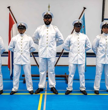 Cinco militar Arubiano huramenta na ARUMIL