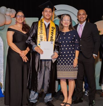 Colegio EPI ta celebra un aña escolar exitoso cu 282 graduado