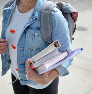 Hulanda lo obliga pago pa pasantia pa tur studiante, sin importa nivel di educacion