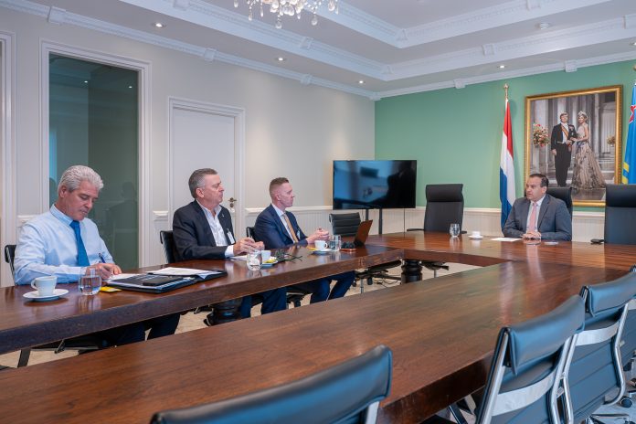 Minister Geoffrey Wever a reuni cu KvK pa fortalece clima di inversion y acelera reforma economico