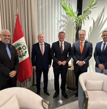 Comunicado di gobierno Prome Minister Mike Eman na Peru pa instalacion di presidente electo Keiko Fujimori
