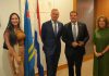 Secretario di Estado Van der Burg lo bishita islanan ABC cu agenda enfoca riba cooperacion y desaroyo