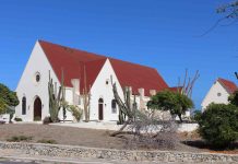 Comunicado di prensa: Seroe Colorado Community Church traspasa oficialmente pa Stichting Monumentenfonds Aruba