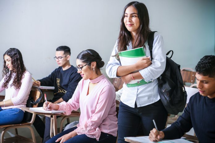 Aruba Scholarship Foundation ta continua cu Beca pa studiante di Aña Academico 2026