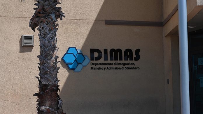 Idioma Oficial y Servicio Publico na Aruba