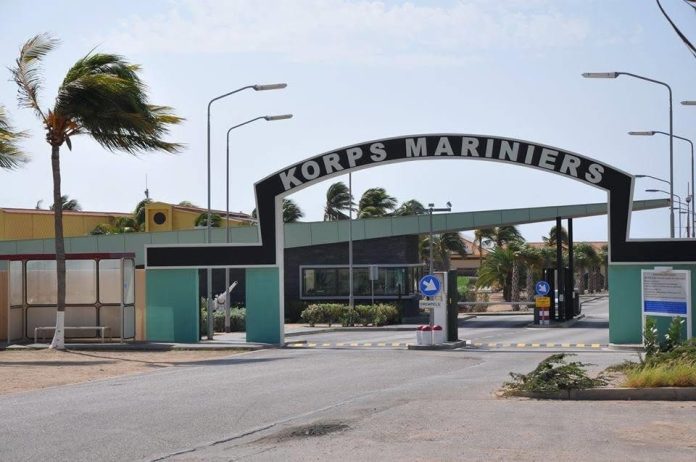Mariniernan na Aruba ainda ta traha den condicionnan insaludable
