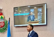 Comunicado di prensa: 40 Aña di Status Aparte; Parlamentario Hendrik Tevreden ta cuestiona si Aruba lo fortalece su autonomia of entrega esaki