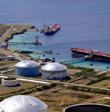 Parlamentario di MAN ta cuestiona declaracion di Pisas cu tankinan na Bullenbaai ta ser usa na capacidad maximo