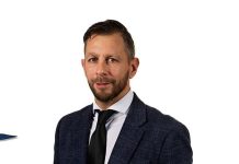 Tweede Kamer ta cuestiona Ministerio di Defensa Hulandes tocante situacion na Marinierskazerne despues di investigacion di FtM