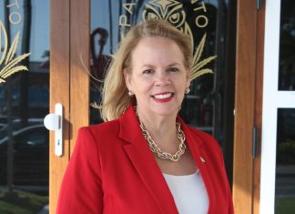 Comunicado di parlamentario Evelyn Wever-Croes (MEP): Aruba ta den crisis, y gobierno su prioridad ta pa hisa salario di director