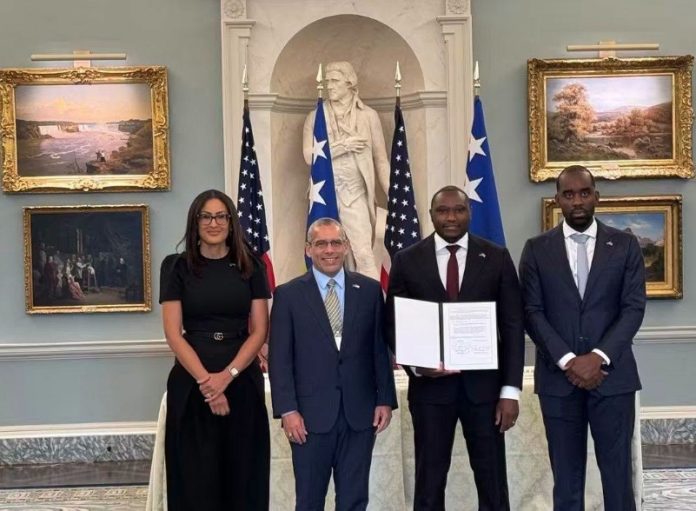 Corsou y Merca ta firma acuerdo pa devolucion di casi USD 30 miyon for di caso Bientu