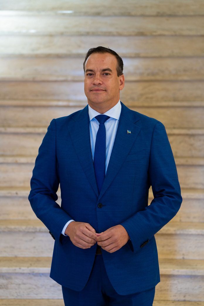 Minister Wever ta acerca mercado internacional prepara pa financiamento pa paga debe cu ta madura den 2027 GEOFFREY
