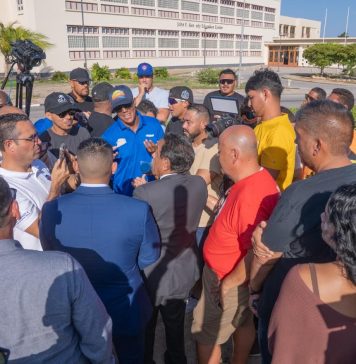 Operadornan di Tour a blokia rotonde como protesta contra proposicion di gobierno como solucion