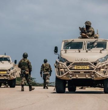 Personal di Defensa na Corsou y Sint Maarten a ricibi pago di mas despues di fout den calculacion