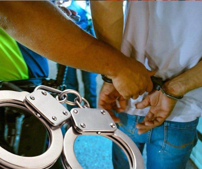 Polis ta bolbe detene sospechoso den investigacion di tiroteo fatal na Santa Cruz