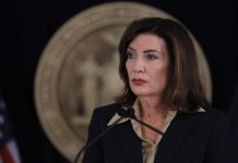 Gobernador di New York ta priminti cera ‘loophole’ despues di supuesto violacion na Cornell