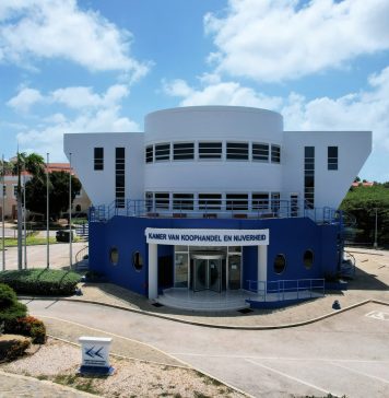 KvK: Maneho nobo di turismo mester cuminsa na soluciona e problemanan actual